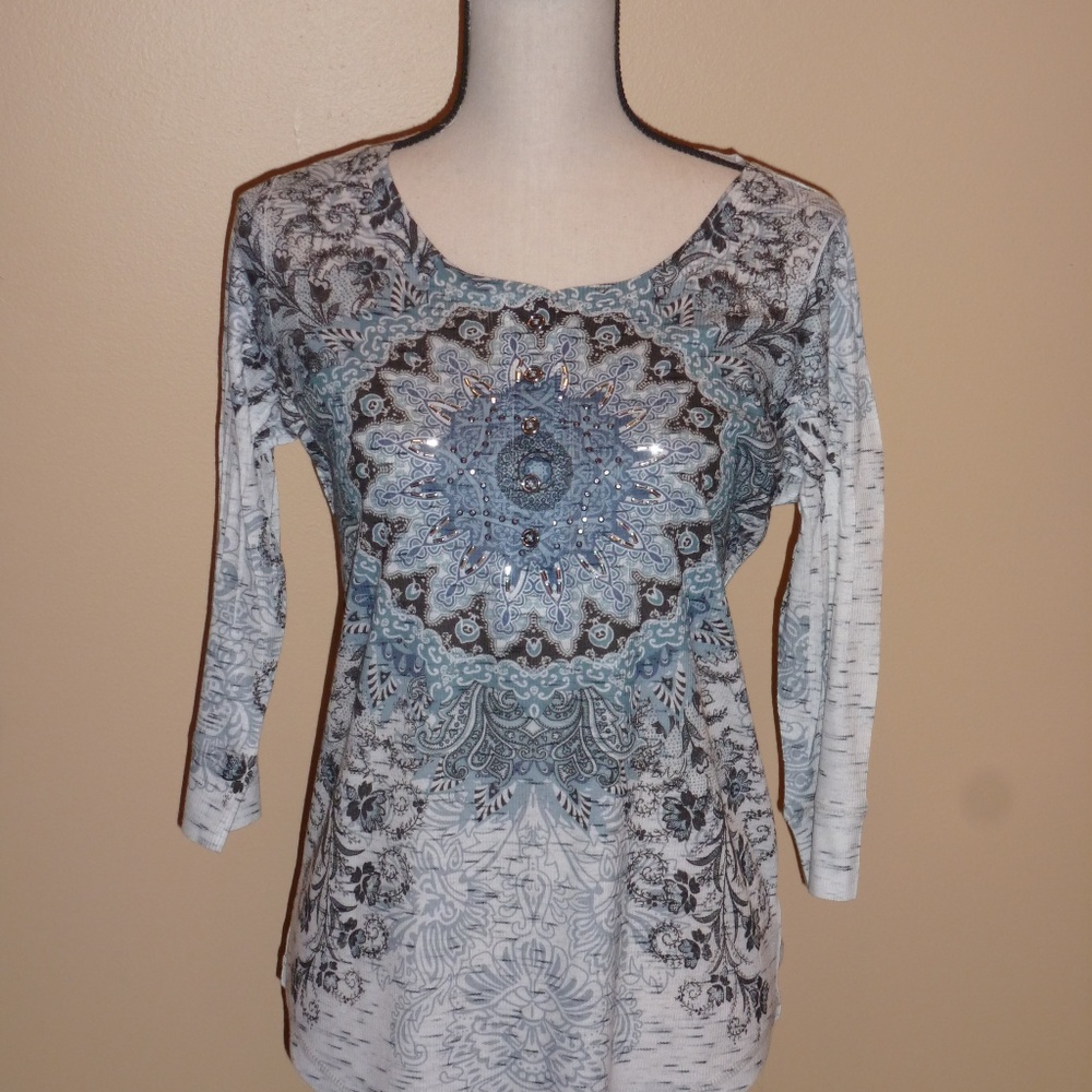 Embellished Top - Picture 7 of 7